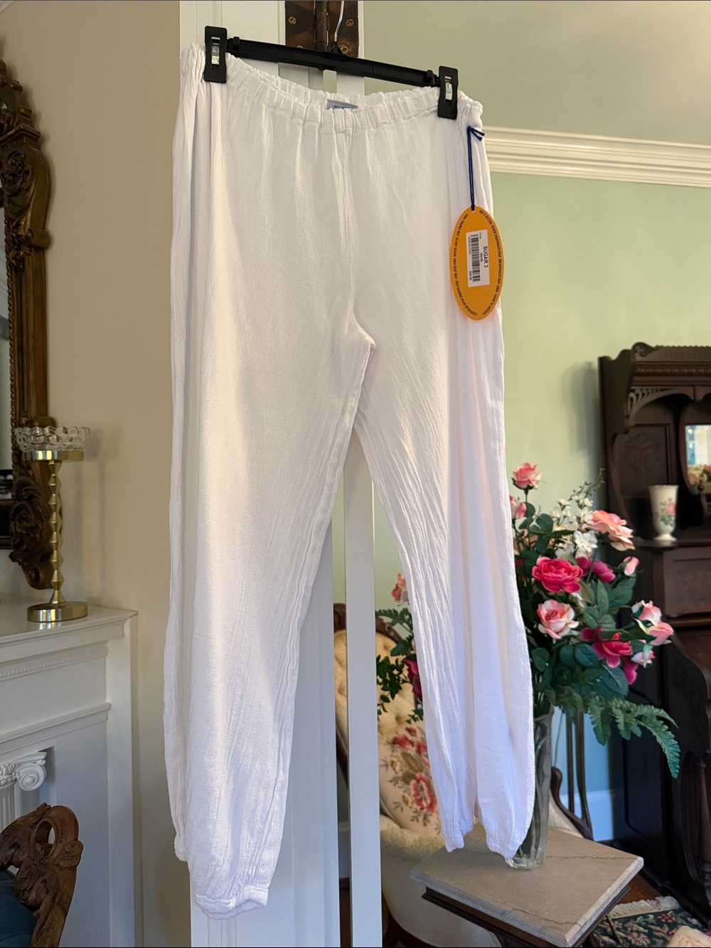 Women's White Elastic Waist Gauze Cropped Pants (sugar) by Oh My Gauze!, NWT